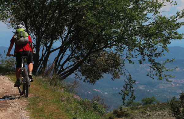 colletta-di-castelbianco-attivita-bike